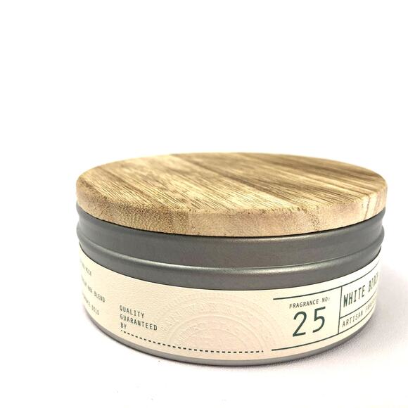 Urban Wax Refinery White Birch 4.94 Ounces Candle Tin - Picture 4 of 7